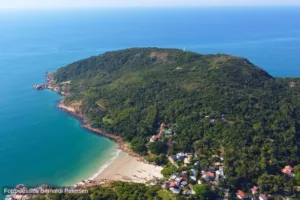 Foto aérea da Prainha da Barra